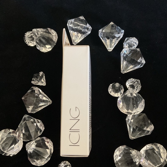 Icing press on nails - Picture 2 of 4